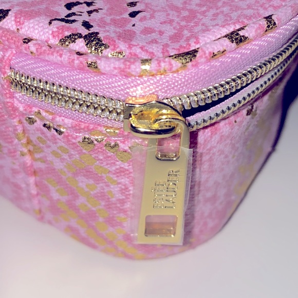 Estee Lauder Makeup Este Lauder Pink Makeup Bag With Zipper Poshmark